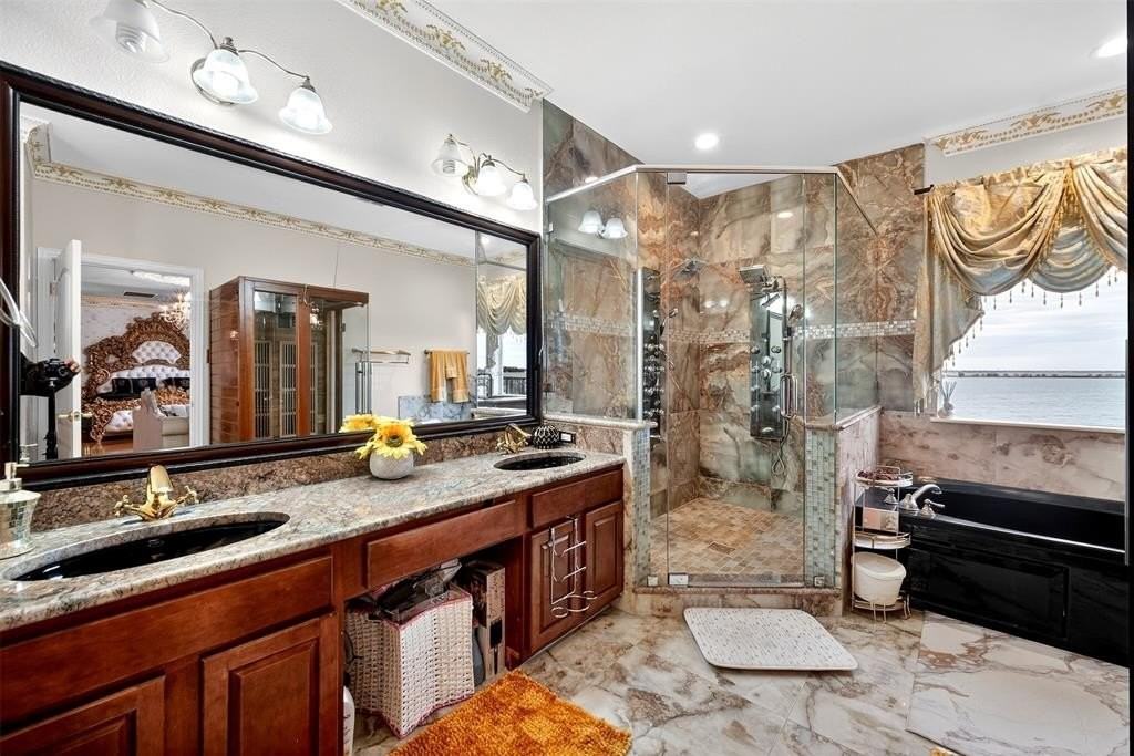 5218 Lake Terrace Ct - Photo 7 of 40