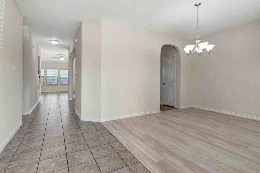 1641 Quail Grove Dr - Photo 7 of 37