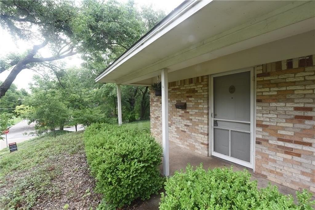 1137 Haines Ave #1137 - Photo 2 of 9