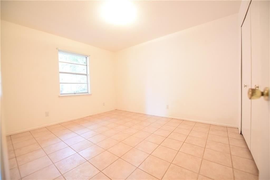 1137 Haines Ave #1137 - Photo 6 of 9