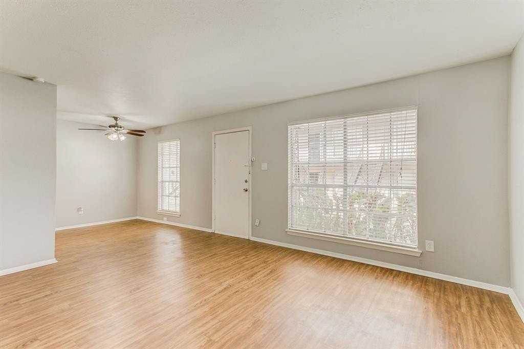 2200 W Lowden St #28 - Photo 4 of 10