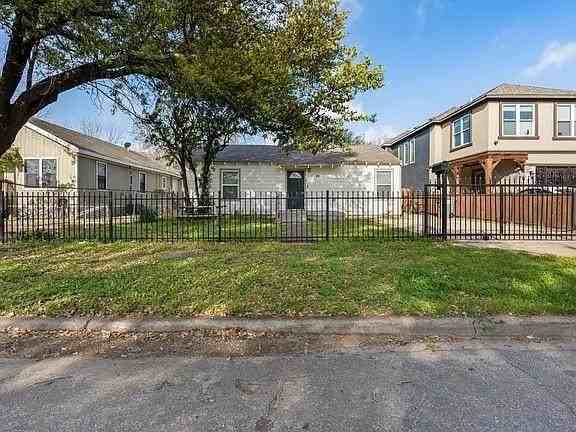 2819 Alabama Ave - Photo 7 of 23