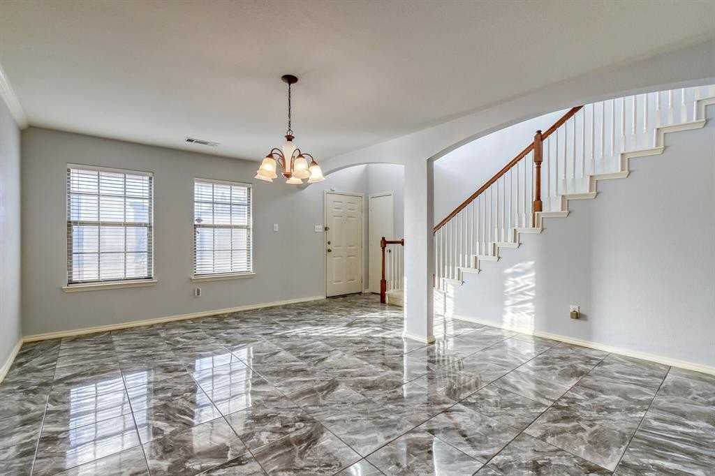 5832 Arena Cir - Photo 3 of 17