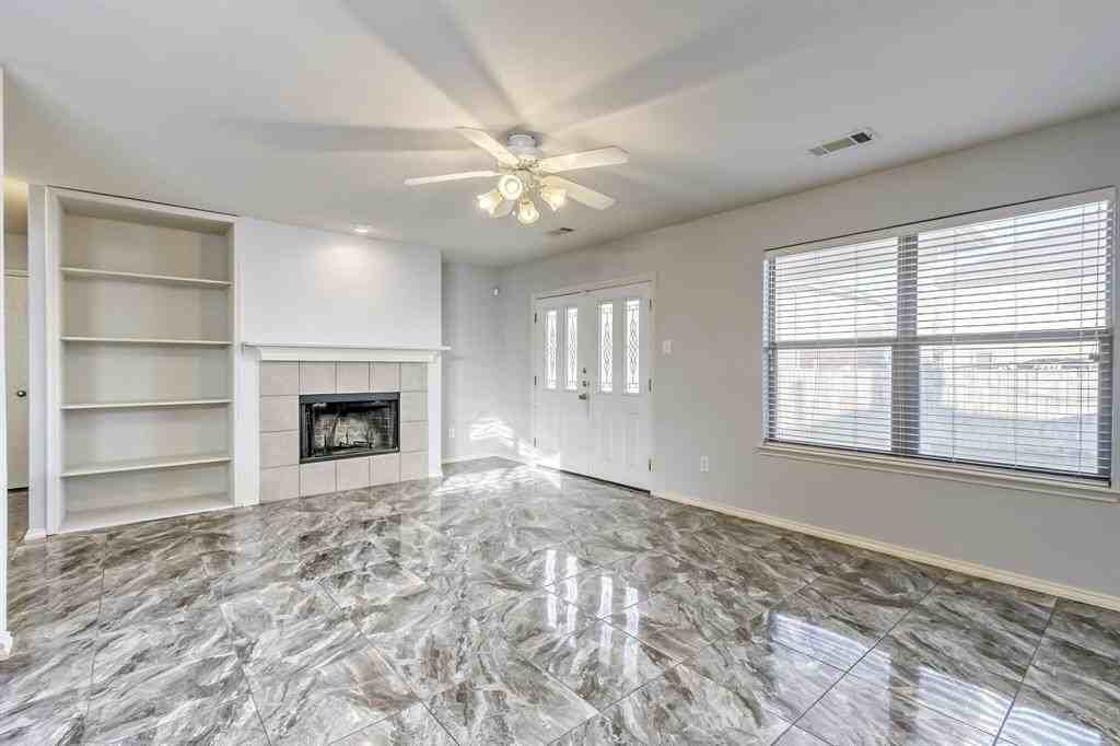 5832 Arena Cir - Photo 5 of 17