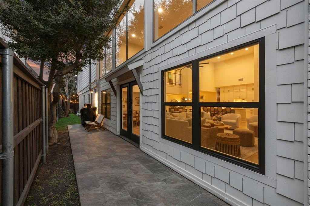 5816 Orchid Ln - Photo 2 of 40