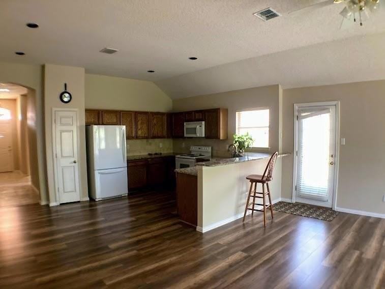 4806 Redwood Dr - Photo 3 of 5