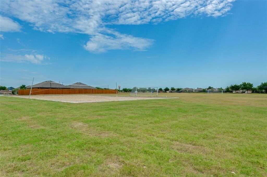 505 Saw Mill Rd - Photo 5 of 30