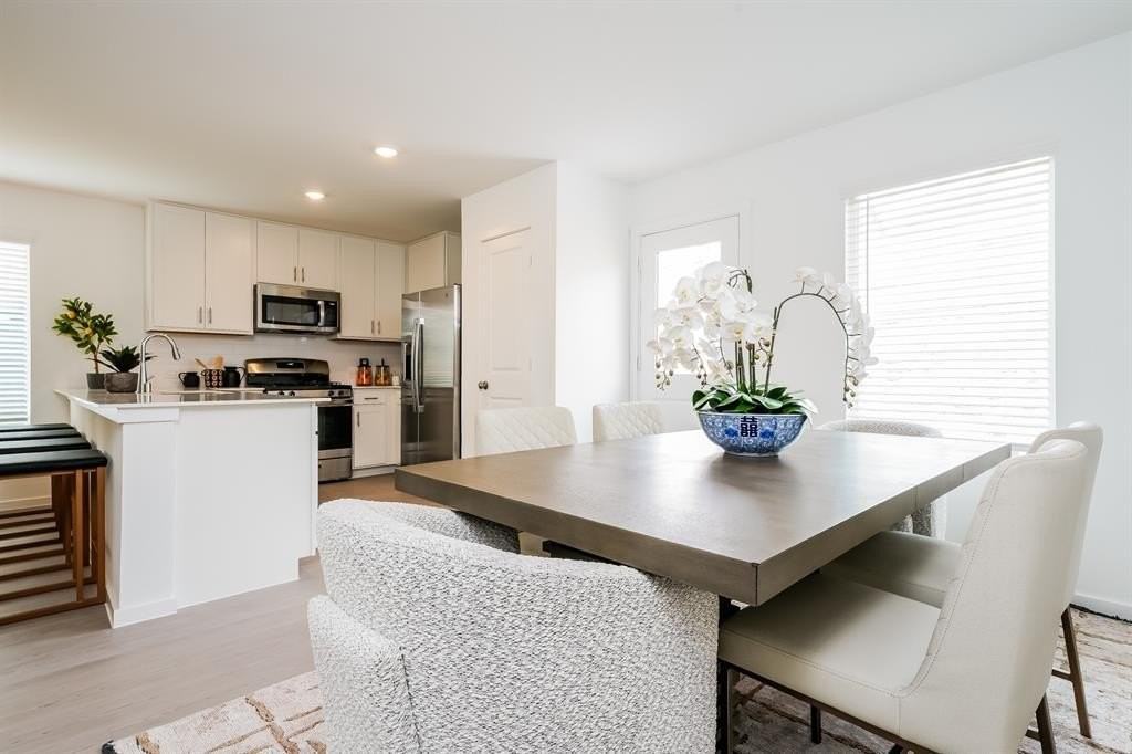 2732 Center Creek Ln - Photo 5 of 15