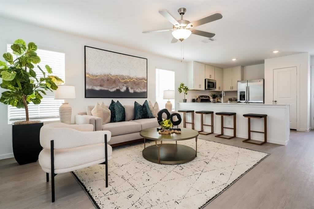 2732 Center Creek Ln - Photo 6 of 15