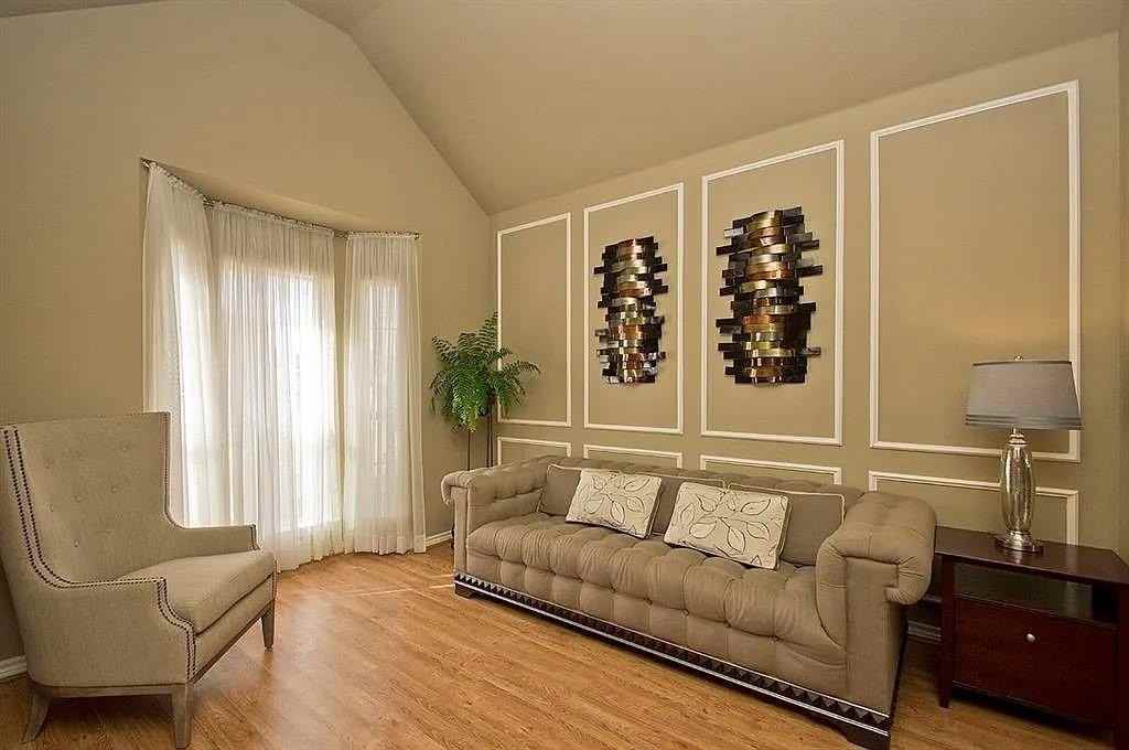 10118 Saint Georges Dr - Photo 3 of 36