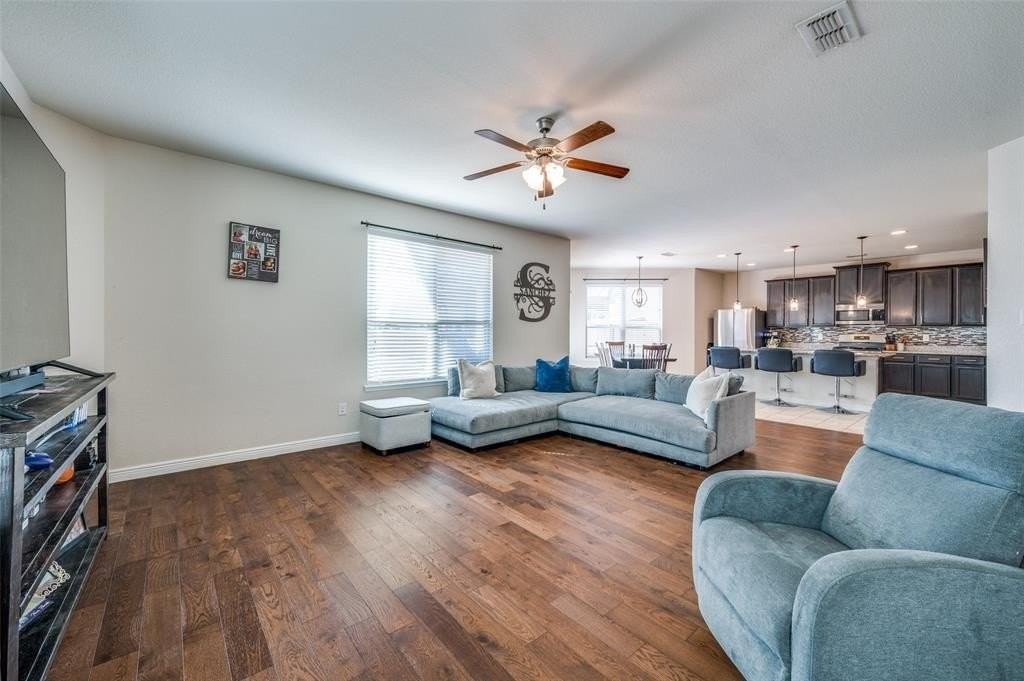 1800 Ridge Creek Ln - Photo 7 of 25