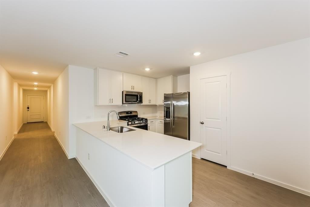 2741 Center Creek Ln - Photo 3 of 18