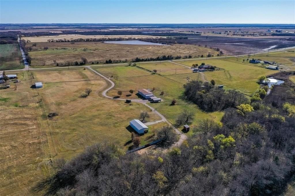 1677 Fm 901 - Photo 2 of 24