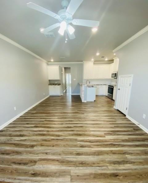 716 S Main St #718 - Photo 3 of 12