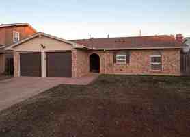 featured image of 2557 N Willis St