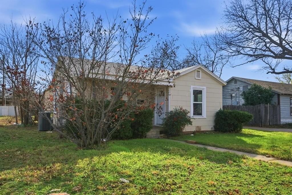 2857 S 5th St - Photo 2 of 34