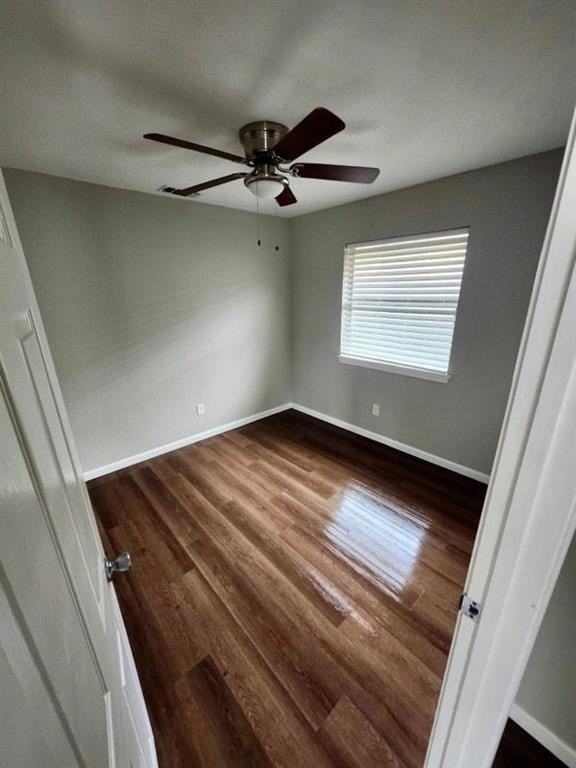 701 Bryan St - Photo 6 of 8