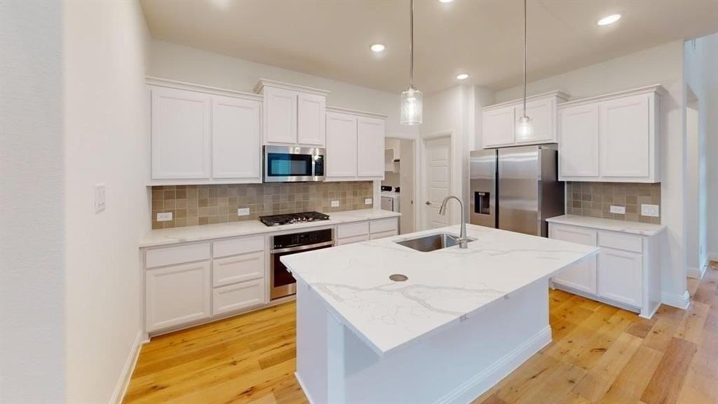 2032 Adriana Ave - Photo 4 of 26