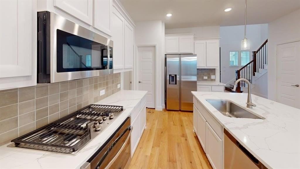 2032 Adriana Ave - Photo 5 of 26