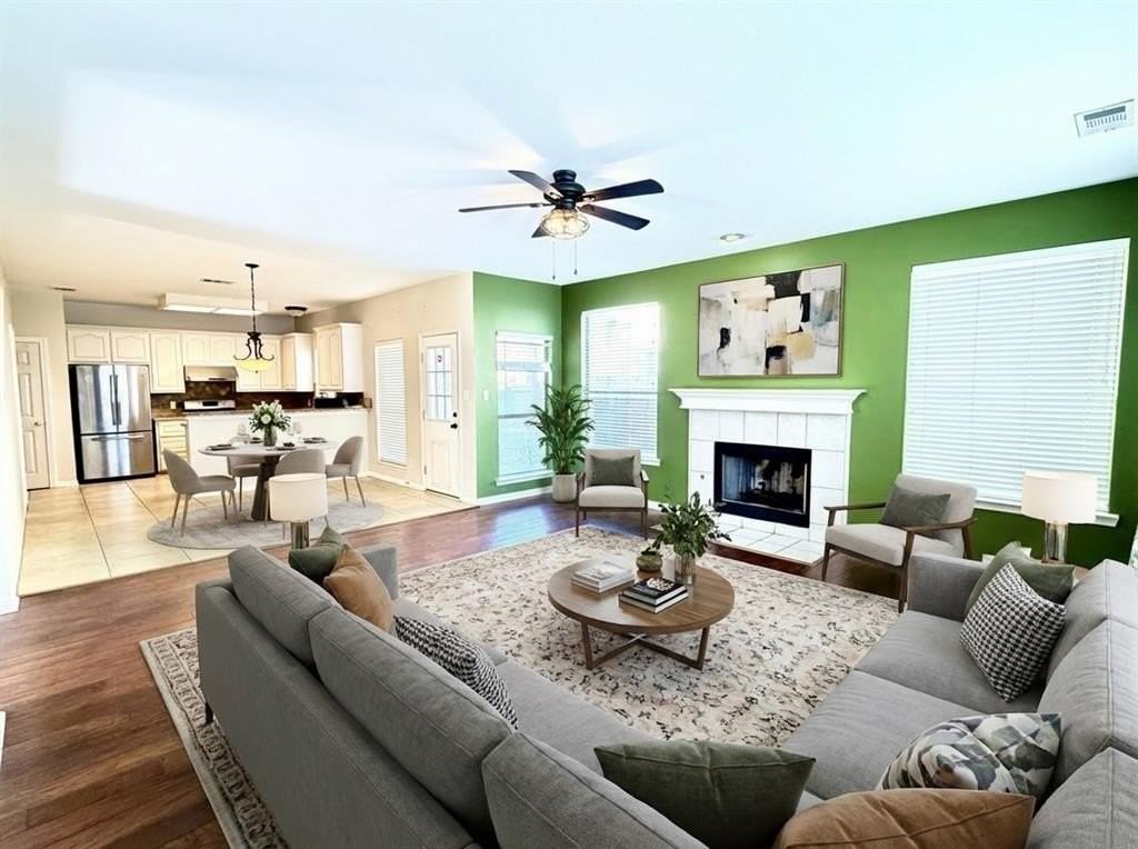 1808 Tara Ct - Photo 3 of 14