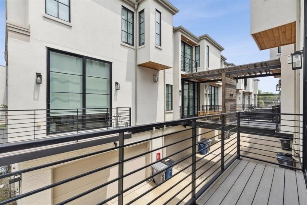 2018 Moser Ave #103 - Photo 7 of 9