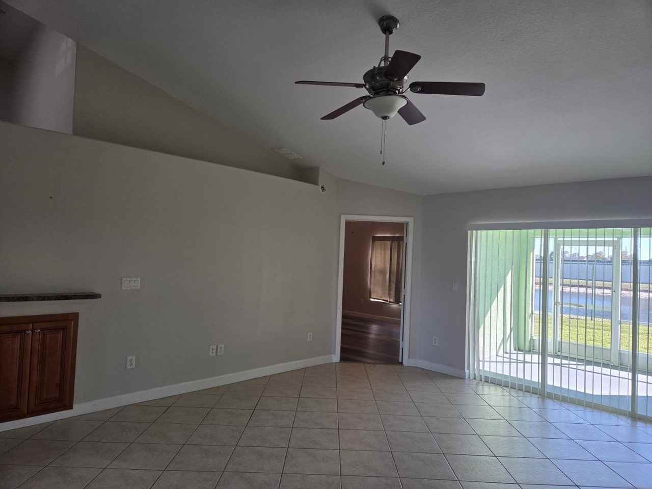 2304 Palm Key Ct - Photo 3 of 16