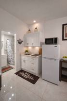 1139 W 44th St #14 - Photo 1 of 1