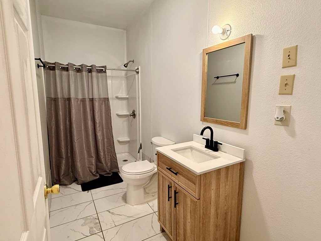 16590 S Windmill Ave - Photo 5 of 8