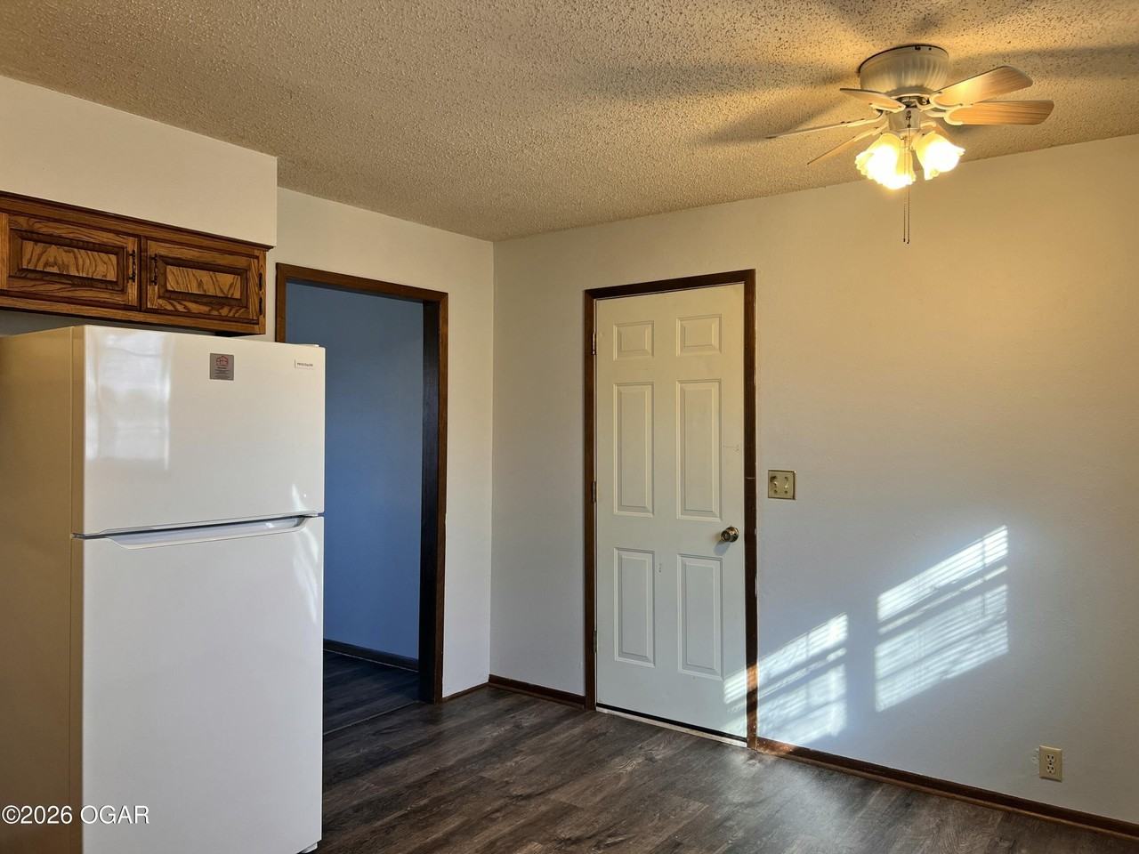 3329 Hawthorn Dr - Photo 6 of 12