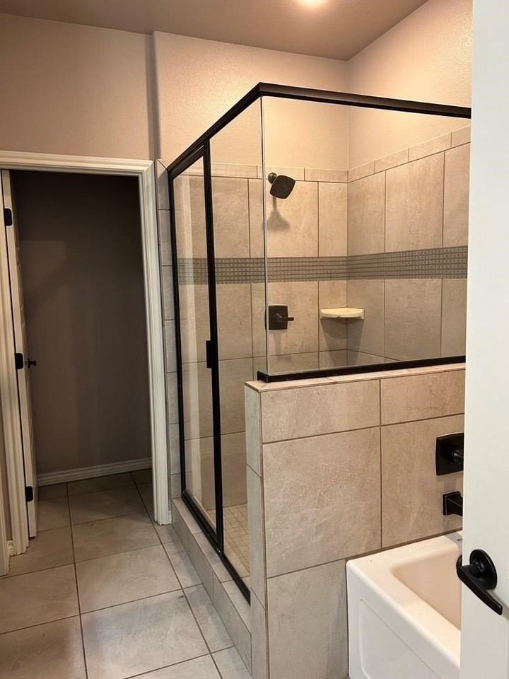 5305 Logan Ct - Photo 7 of 11