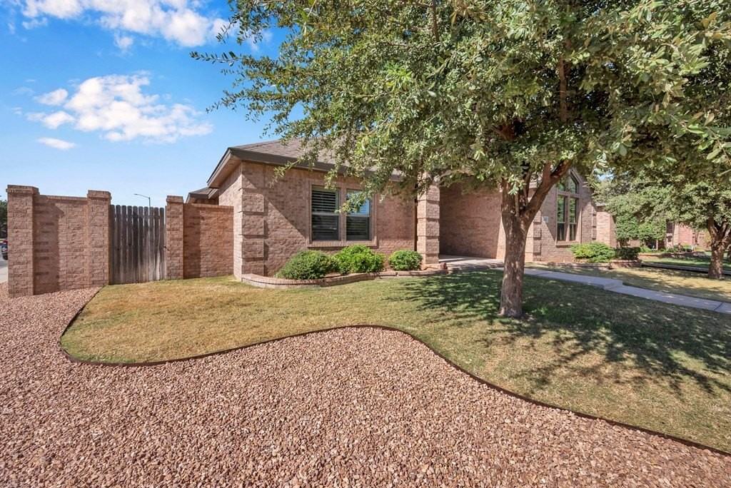 4411 Guadalupe St - Photo 2 of 44