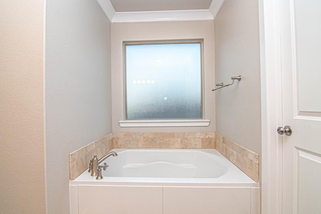 6841 Rio Pl - Photo 7 of 22