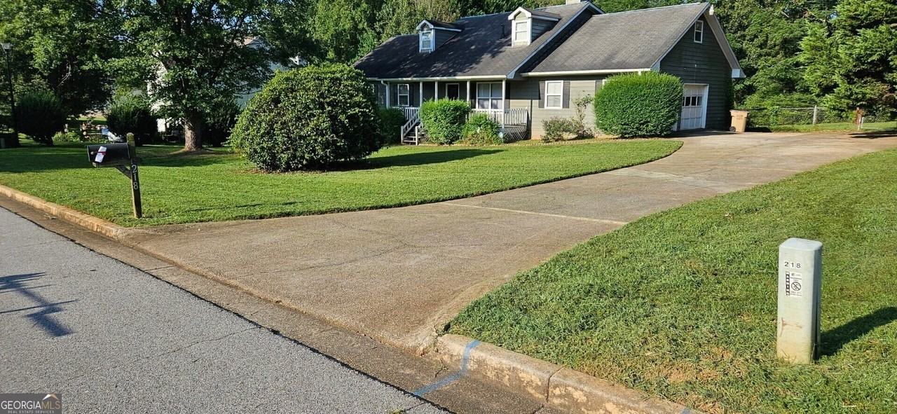 218 Benton Flds - Photo 2 of 12