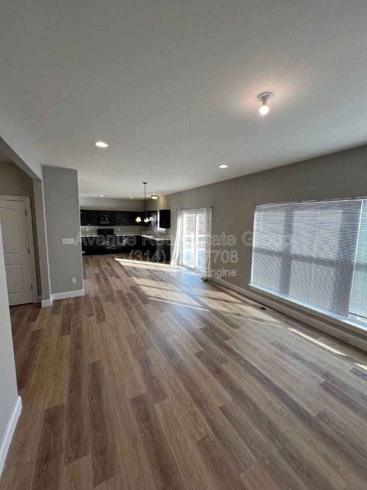 486 Timber Valley Trl - Photo 3 of 10
