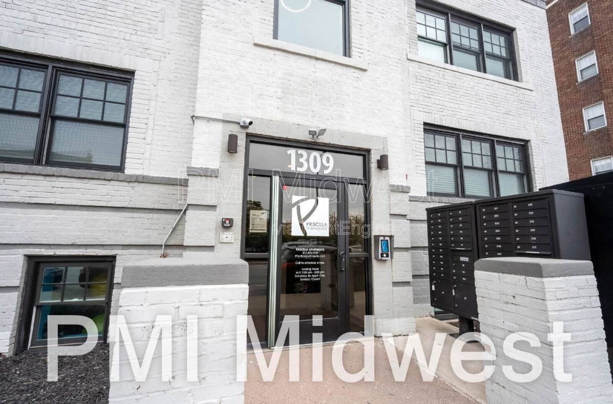 1309 N Pennsylvania St #102 - Photo 2 of 10