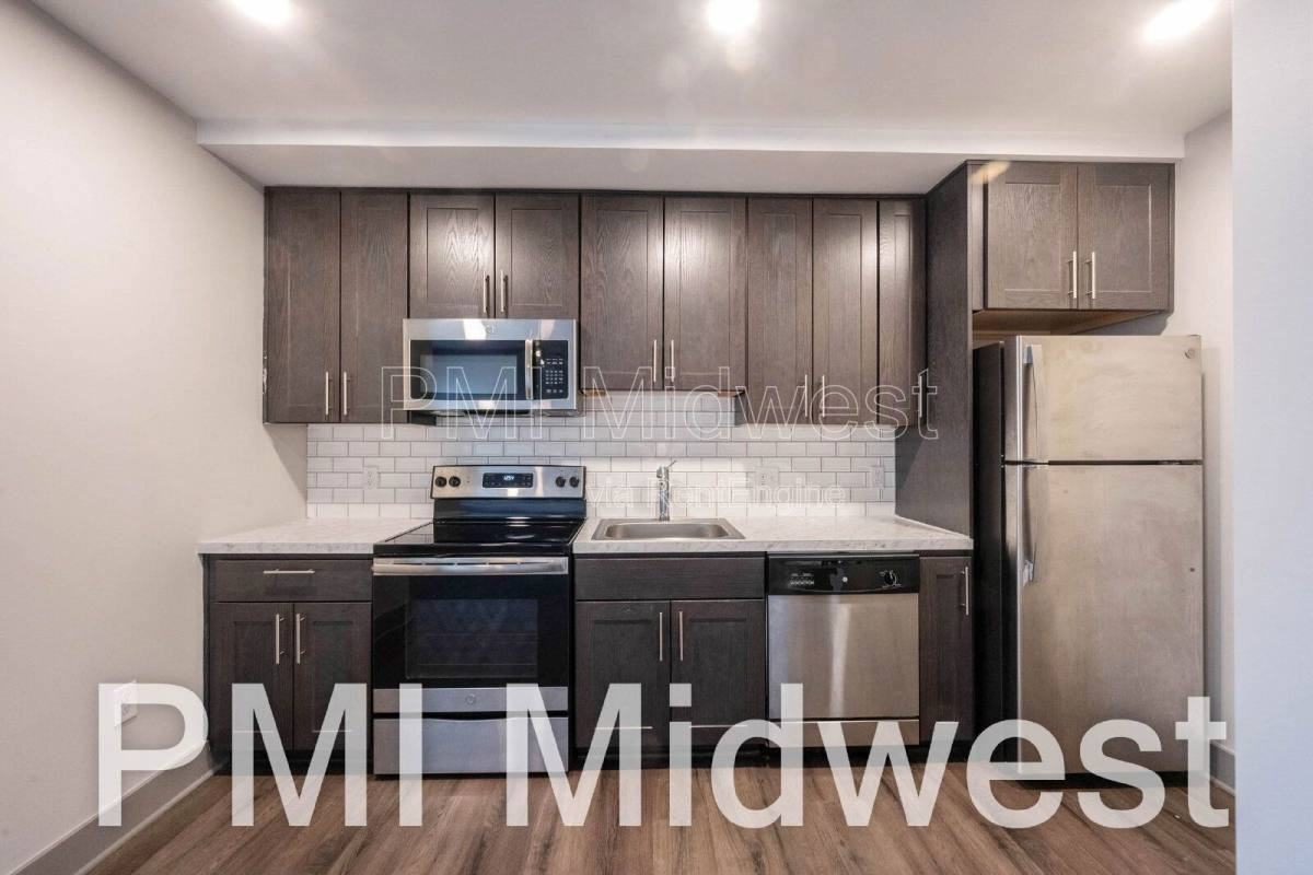 1309 N Pennsylvania St #102 - Photo 3 of 10