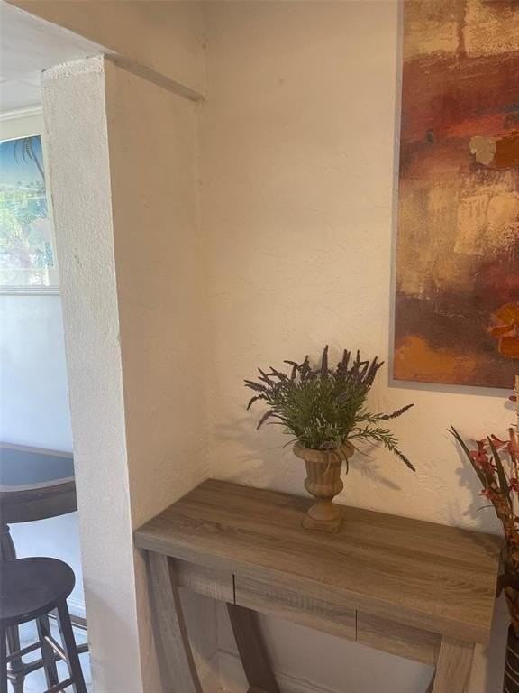 408 Sw 68th Ave - Photo 6 of 7