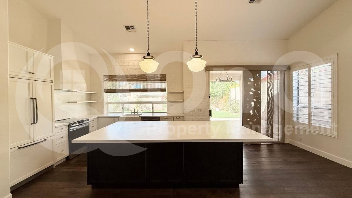 19250 N 89th Pl - Photo 3 of 10