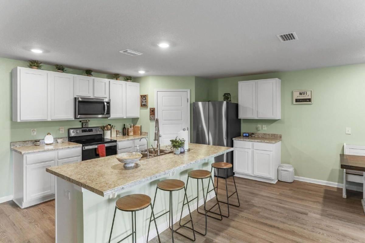 903 Lovebird Ct - Photo 2 of 10