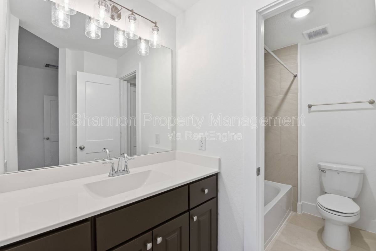 7734 Clover Gully Ln - Photo 7 of 10