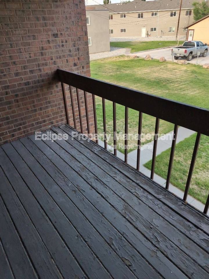 502 Bell Ct #C6 - Photo 3 of 10