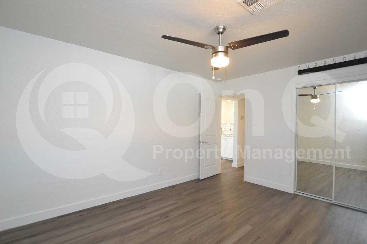 1202 E Kaler Dr #3 - Photo 5 of 9