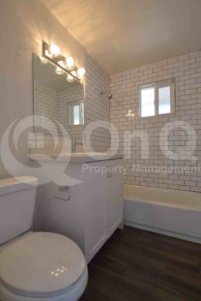 1202 E Kaler Dr #3 - Photo 7 of 9