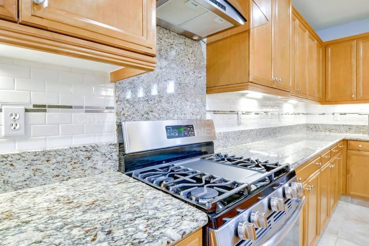 171 W Santa Barbara Way - Photo 3 of 6