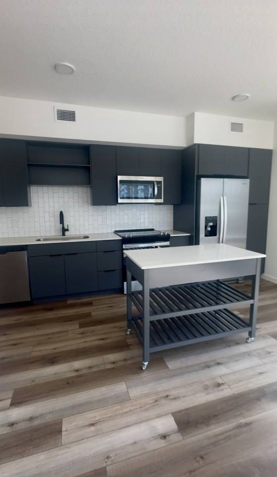 1152 Hank Ballard St - Photo 4 of 16