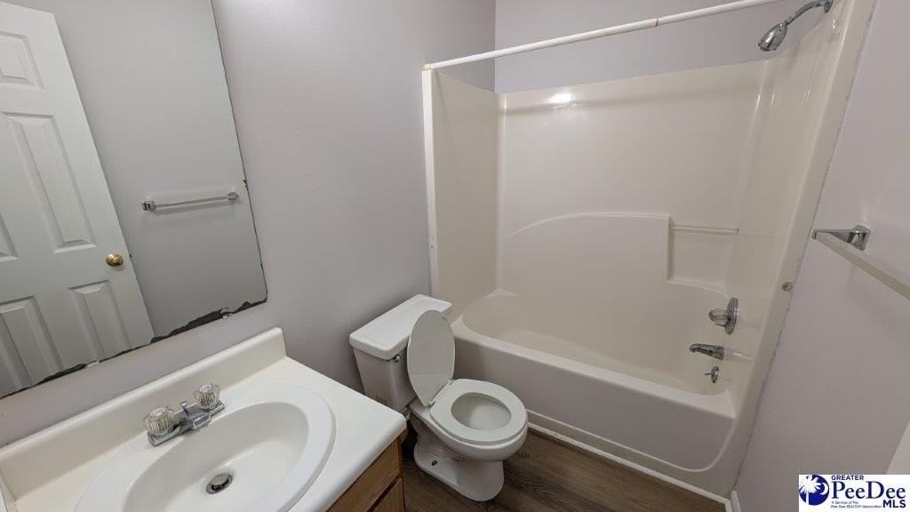 155 N Franklin Dr Apt 16 - Photo 6 of 7