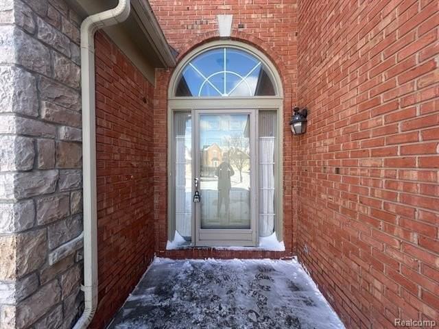 37165 Berkleigh Ct - Photo 3 of 40