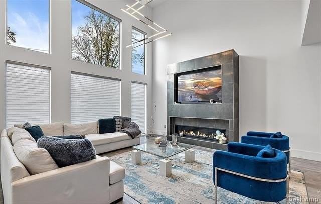 211 N Washington Ave - Photo 5 of 27