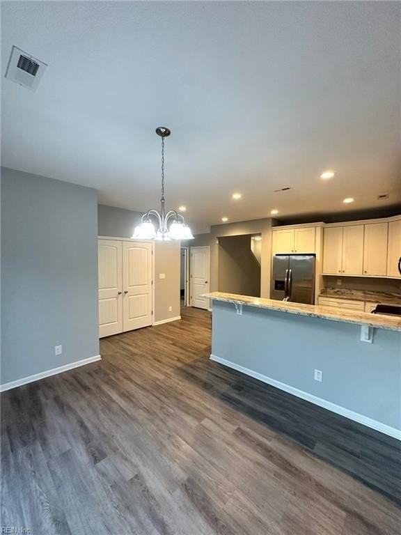 521 Ashley Ave - Photo 6 of 20