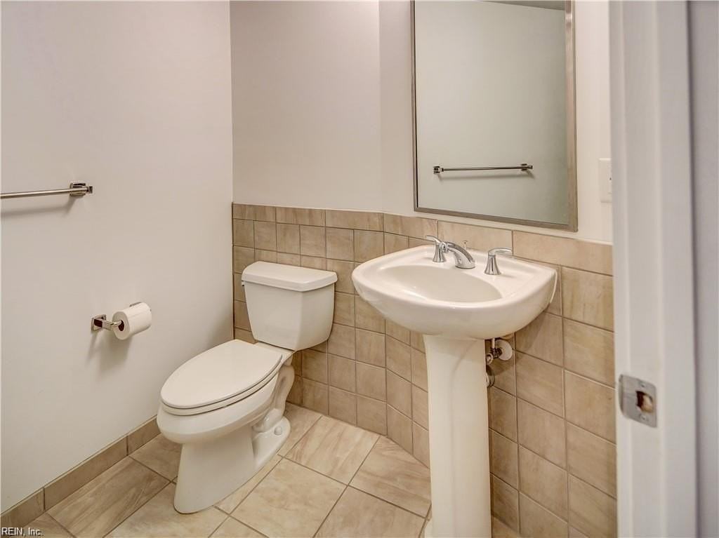 415 Saint Pauls Blvd #109 - Photo 5 of 23